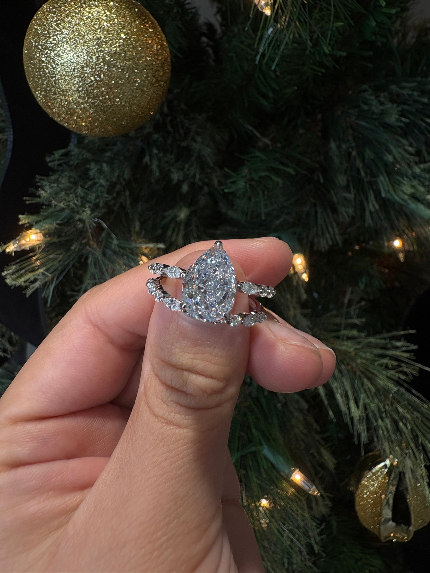 3.5ct pear cut ring set - size 8 on hand