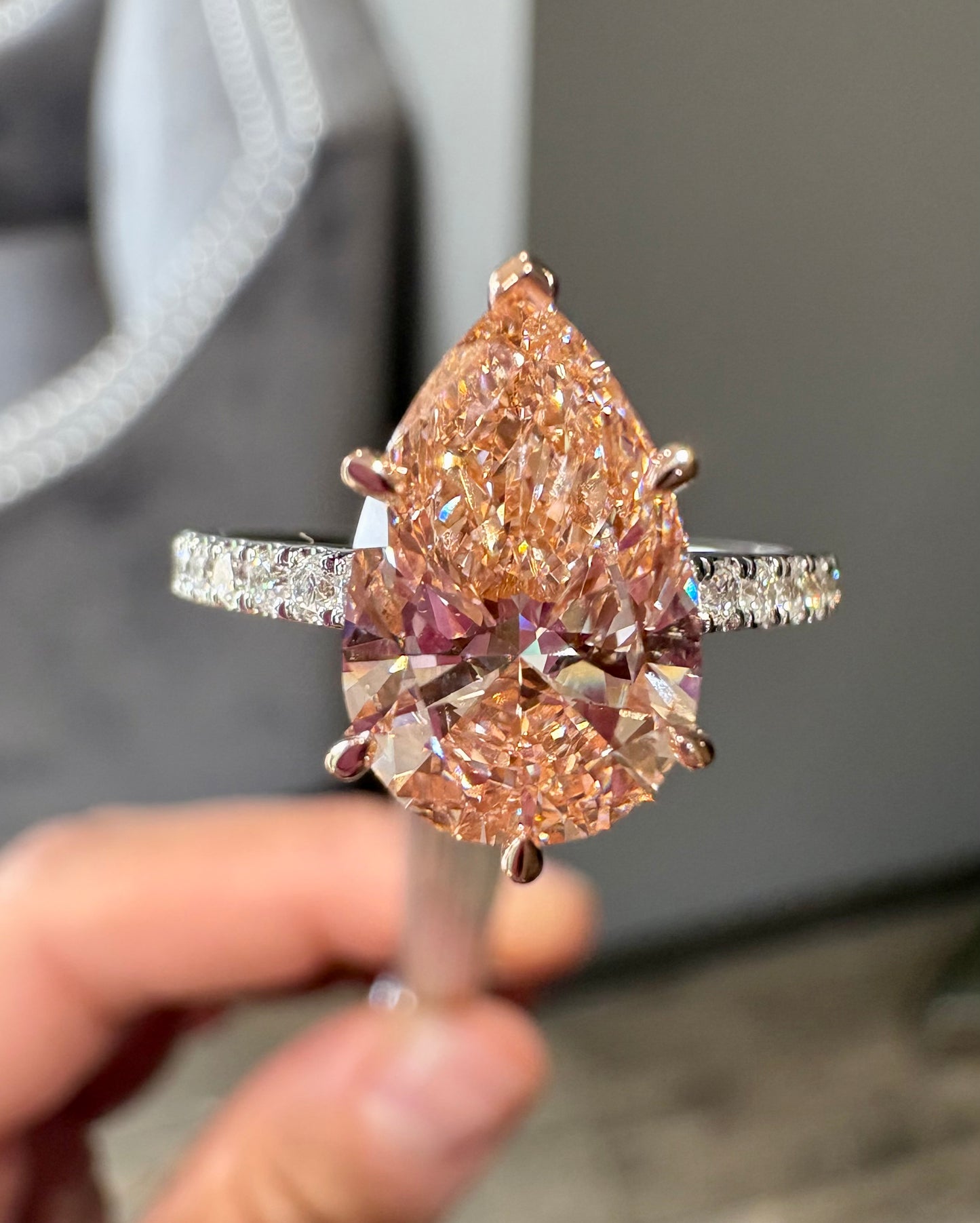 2.01ct intense pink pear cut lab grown diamond - two toned 10k solid rose gold/white gold IGI certified