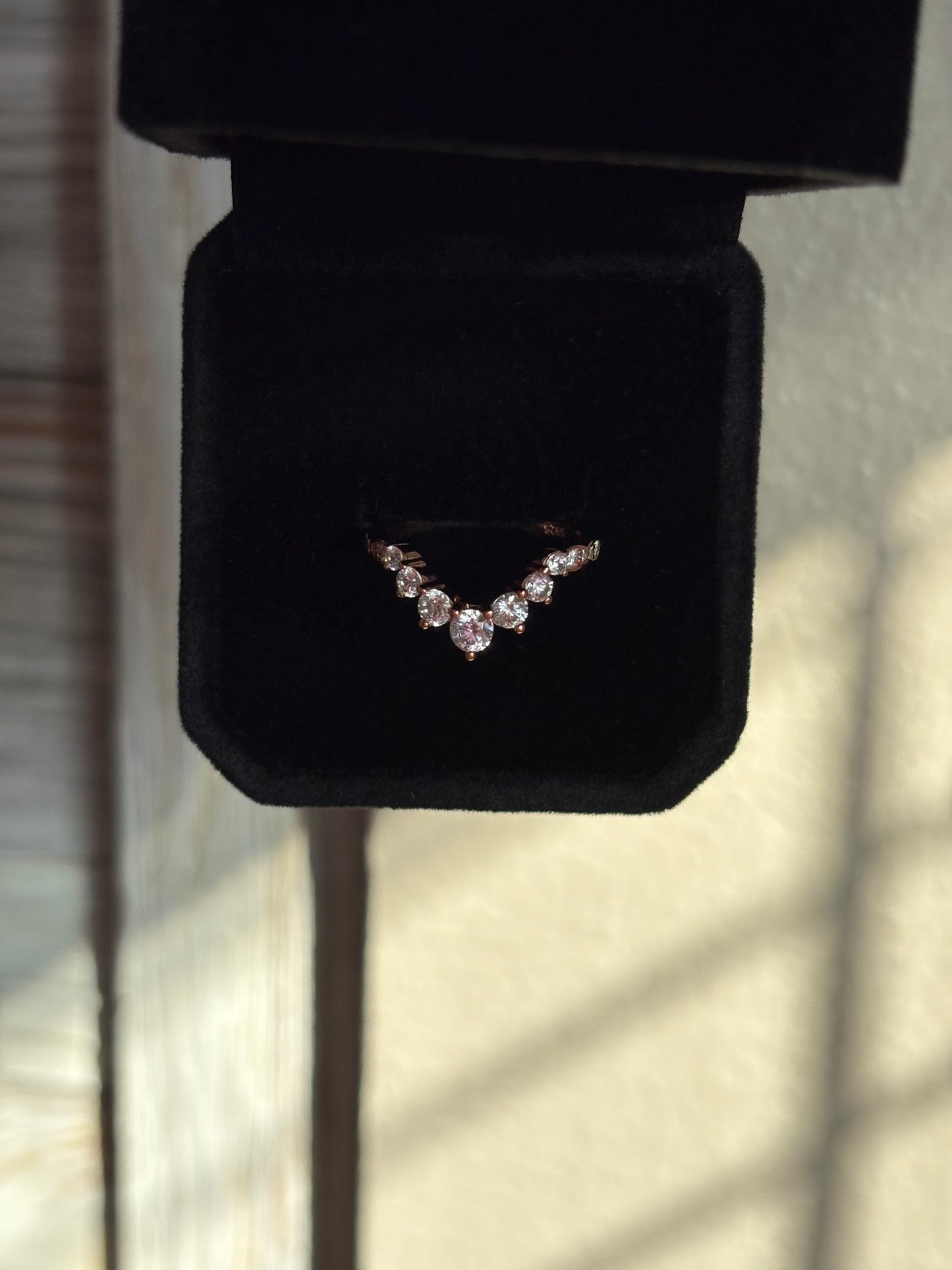 3.5 carat Pear shape ring in rose gold with band