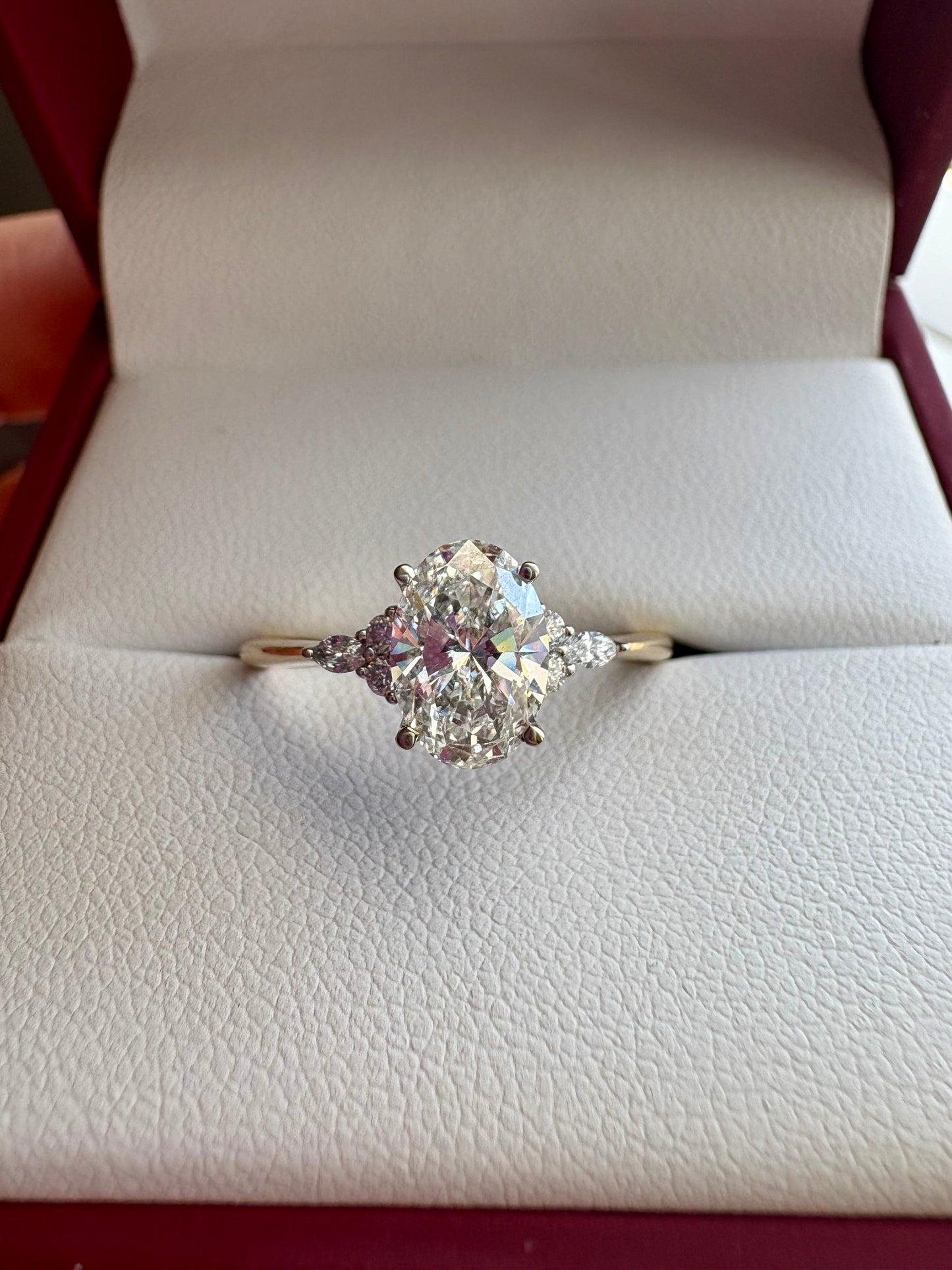 1.09 carat oval brilliant lab grown diamond ring